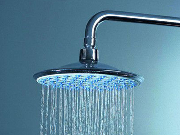 淋浴花灑什麼牌子好?美娟力推這5個,不服出來碰一碰-裝潢設計不求人-家具室內裝潢資訊網